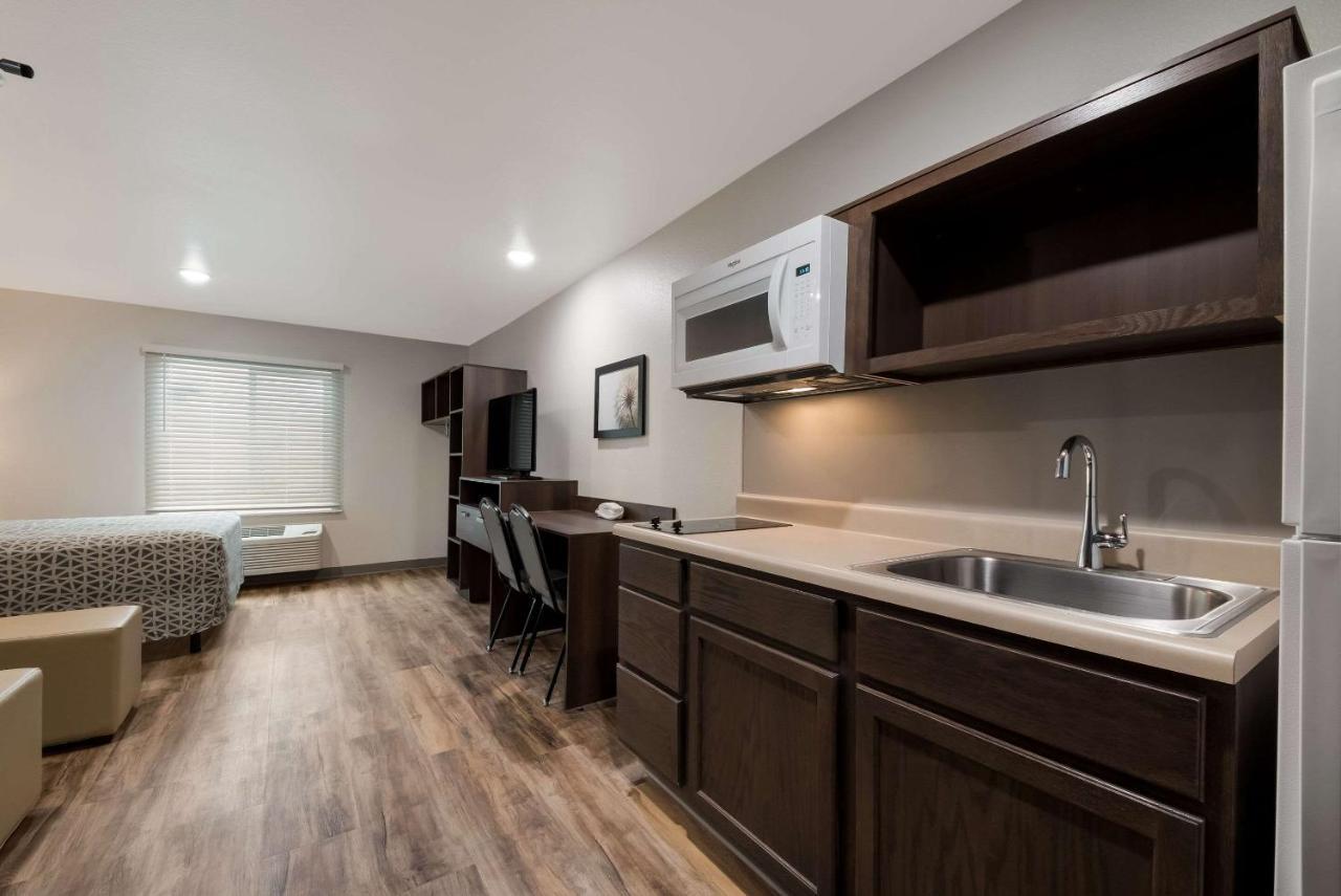 Woodspring Suites San Antonio Utsa - Medical Center Exterior photo