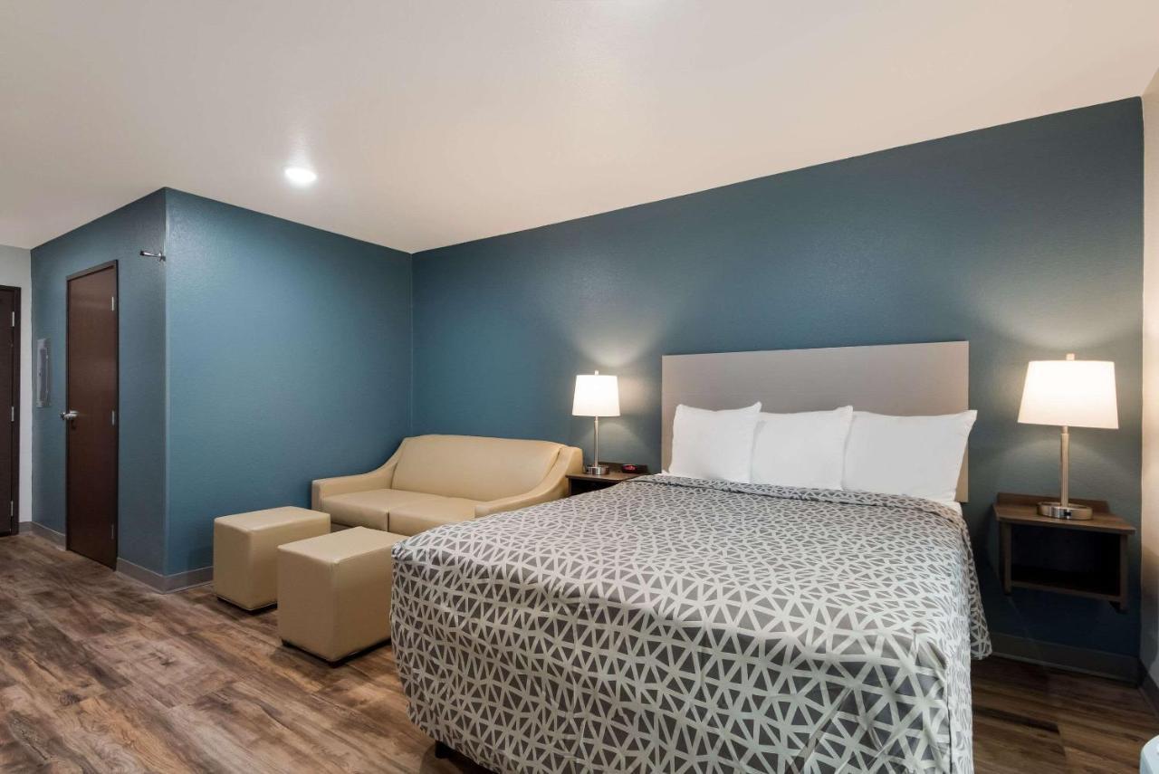 Woodspring Suites San Antonio Utsa - Medical Center Exterior photo