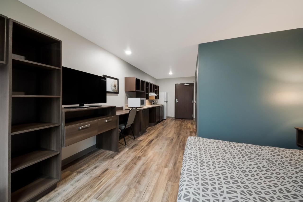 Woodspring Suites San Antonio Utsa - Medical Center Exterior photo